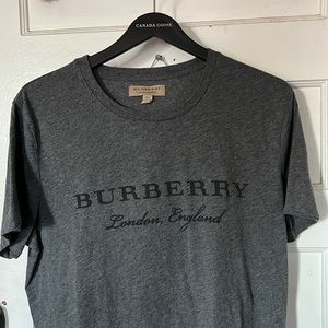 Men’s Burberry crew neck tshirt